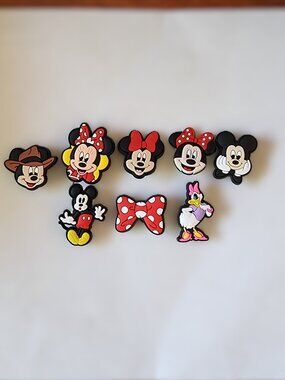 Croc Charms 1 Lot of (8) pcs - Mickey, Minnie, Daisy